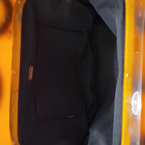 NEVER USED FREE PEOPLE RED PATENT LEATHER BAG - Picture 5 of 8